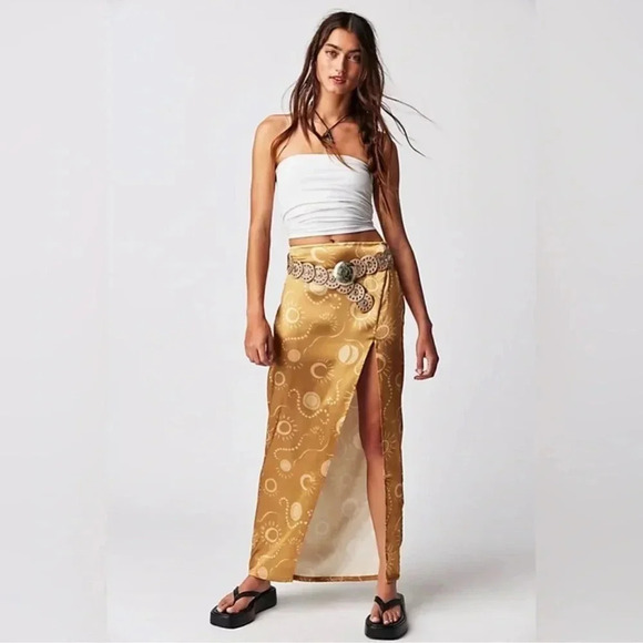 NWT Free People Serena Slim Maxi Skirt Moon Sun Print High Rise Slip Gold 4 - Picture 1 of 12